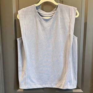 Athleta | Sleeveless light Grey Top | Very Soft ✨